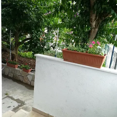 Apartment Emica Jelsa (Hvar)